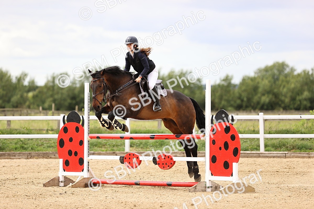 SBM_000447 - Class 4 - 1m showjumping