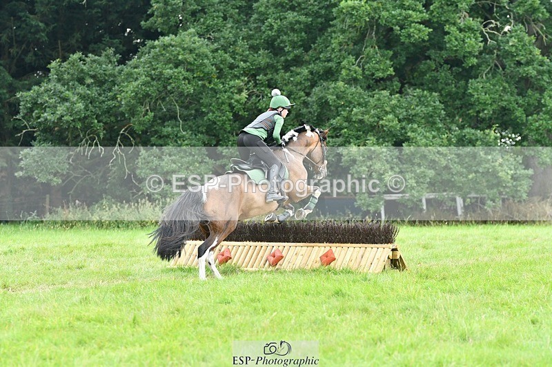 230817-130949-00819 - Theo's 1st Group - XC