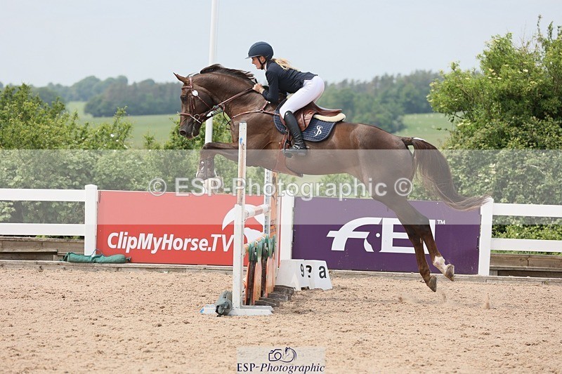 250523-124111-01380 - Cls 09 A&B  Snr Disc & 1.00m Open