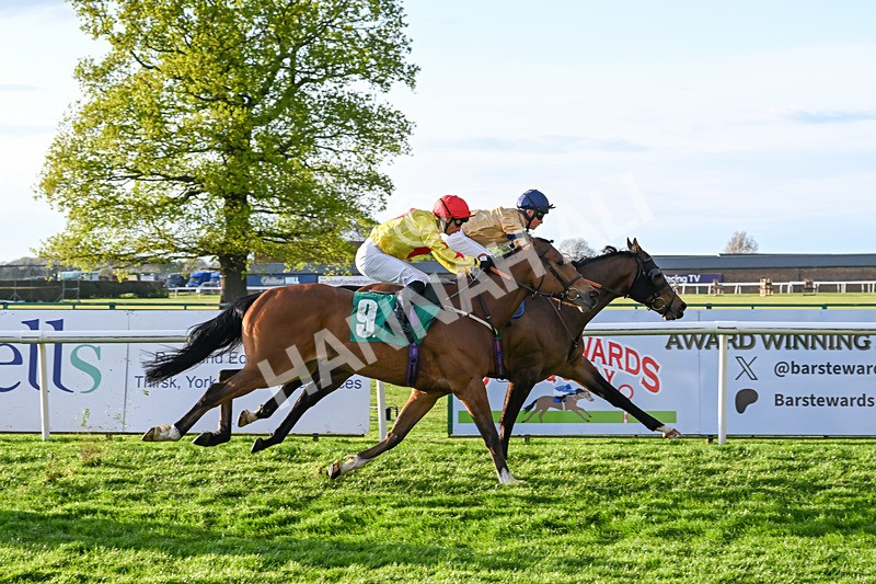 220425-Race 6-Perfectly Timed-9395 - Race 6