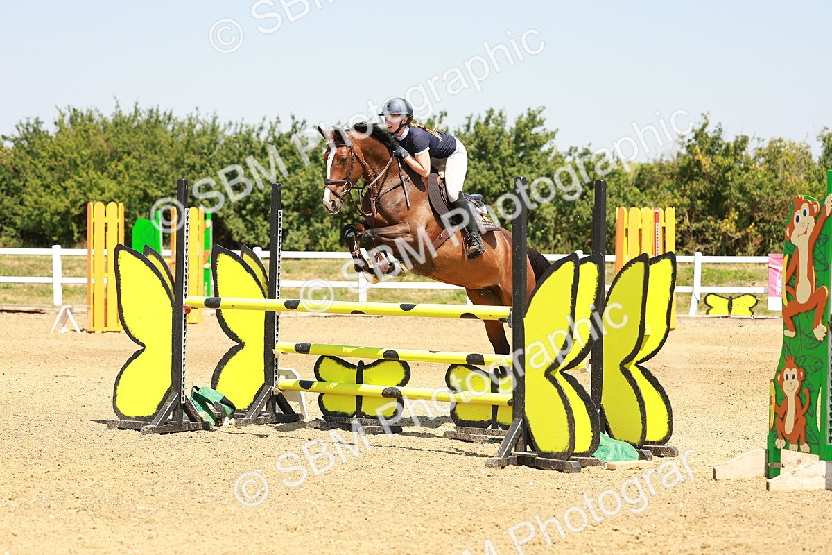 SBM_001389 - Class 4 - Senior Newcomers - 1.10m