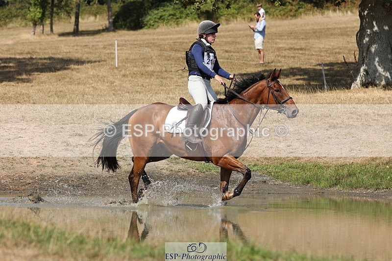 250824A-144442-39105 - 2146-Isobel.Sutherland-Zog