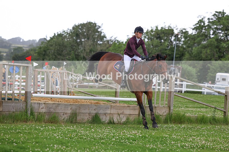 3E7A4060 - Class 6: Hawkins Motors Senior 1.00m Derby
