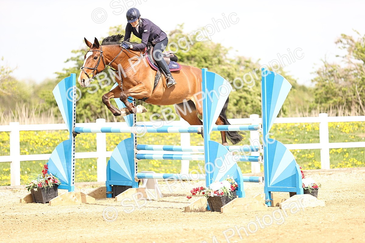  - Class 13 - Senior Foxhunter - 1.20m