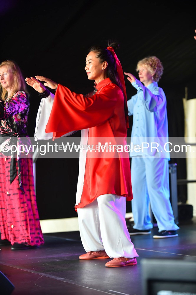 SH4_1424 - Tai Chi with Lisa Kay.