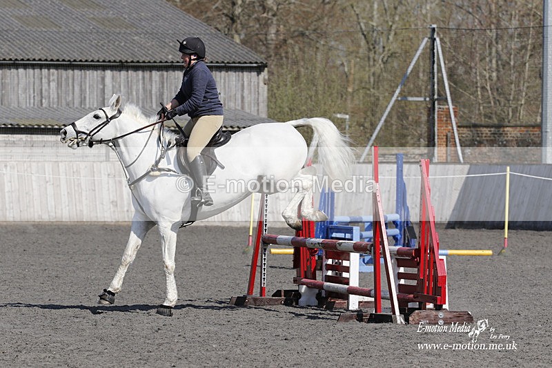 _EST0975 - Bourne Valley Riding Club Winter Showjumping 27/03/22