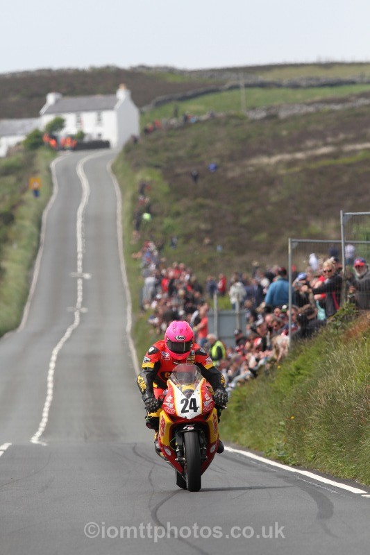 Davy Morgan Honda / STRANGFORD CARAVAN PARK - Pokerstars Senior TT