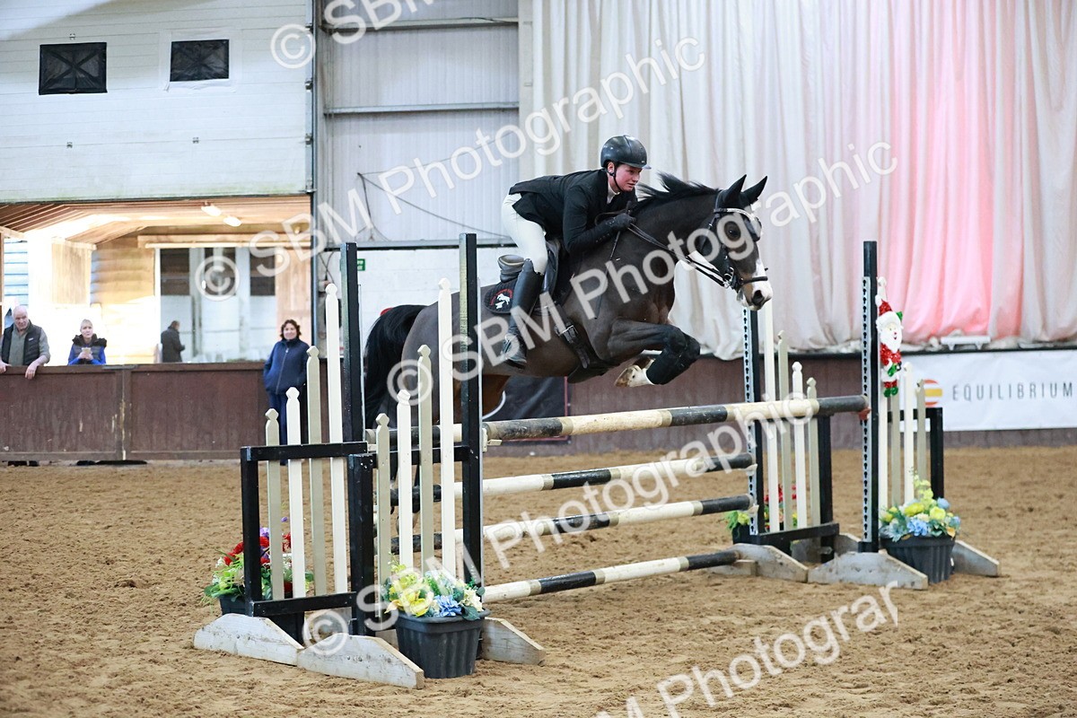 SBM_001304 - Class 4 - Senior Newcomers 1.10m