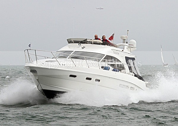 110625 EVOLUTION IMG_3493 - Flybridge Cruisers