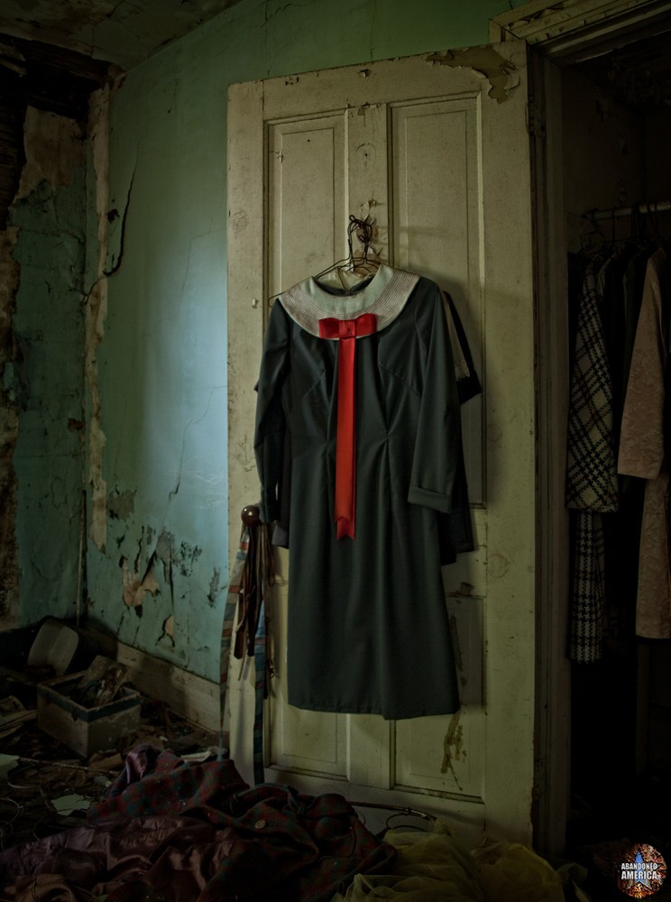 Abandoned Pennsylvania House | Sunday Dress - Abandoned Houses and Homes