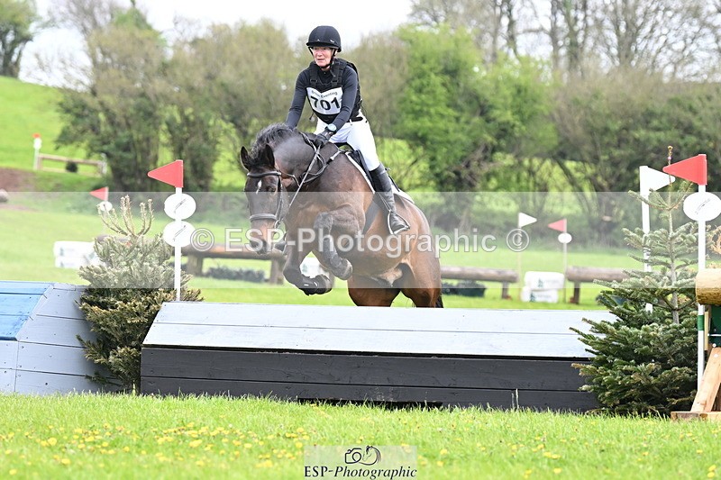 250419-134125-11790 - 701-Angela.Gilbert-FOURFIELDS.CRUISE.ON