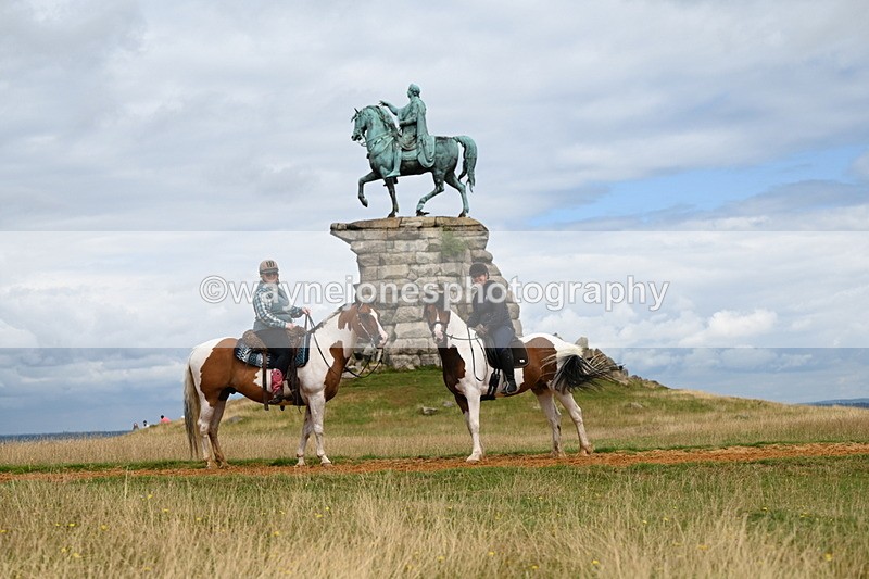 DSC_6878 - Time at Statue 12:45 to 13:15