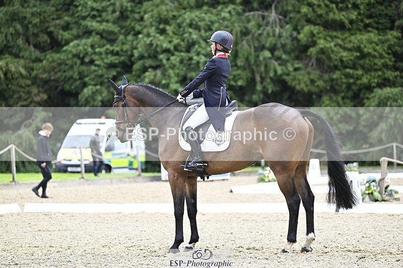 000101-204616-04214 - 409-MHS_SEVENTEEN-Rosalind_Canter