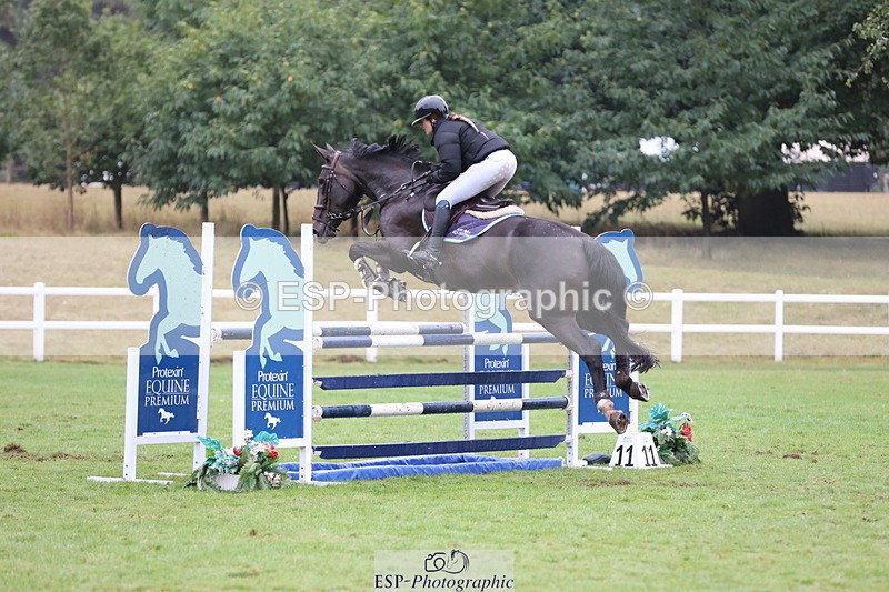 250830A-145923-07168 - Cls 16 Snr Newcomers and 1.10m Open