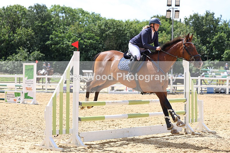 3E7A0431 - Class 9: Senior British Novice/90cm open