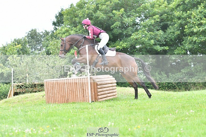 240803-123755-04246 - 077-Georgie_Selley-VICARSTOWN_VICTOR