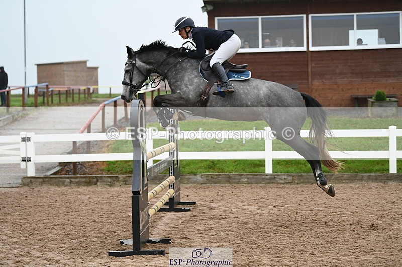 241103A-103445-07503 - SUN Cls 21 Snr Newcomers and 1.10m Open