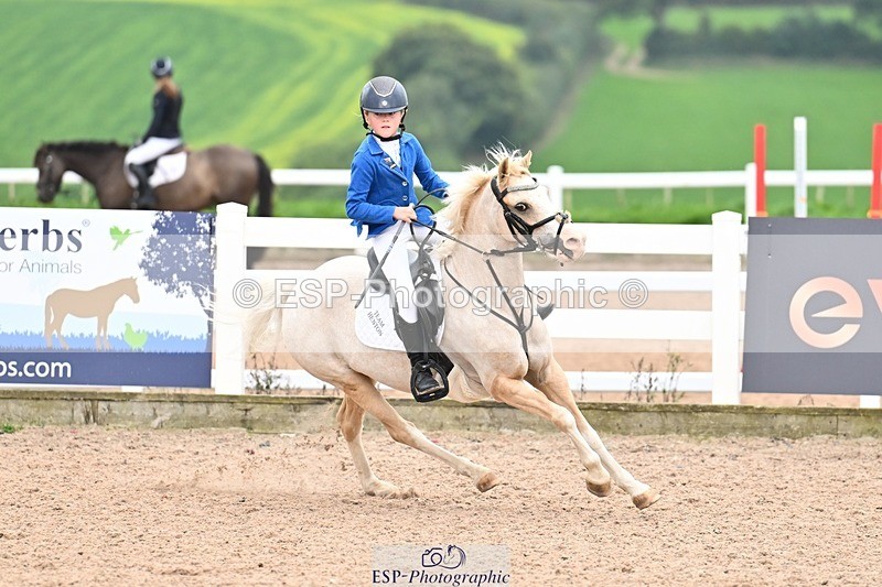 250920-105112-00273 - Cls 22+23 Club and Schools 70cm