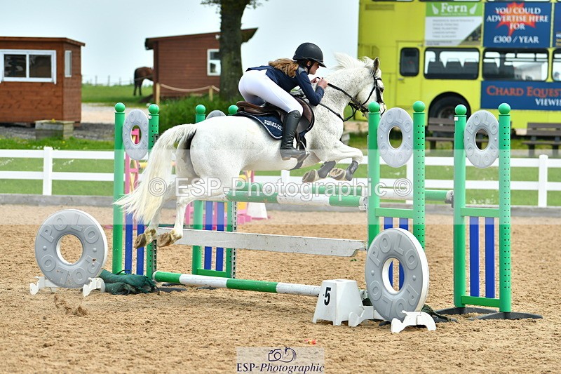 230514A-131512-02902 - Cls 25 Pony Foxhunter & 1.10m Open