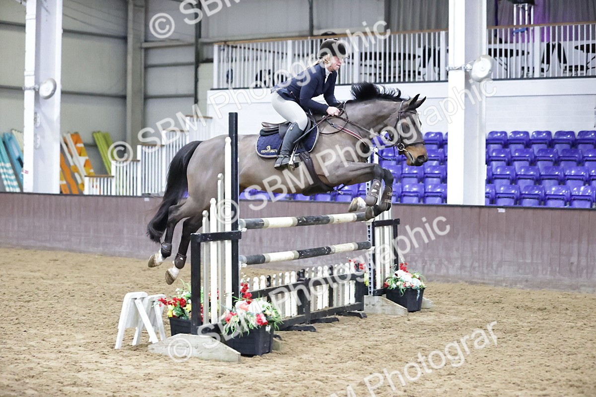 SBM_001177 - Class 4 - Senior Newcomers/ 1.10m Open