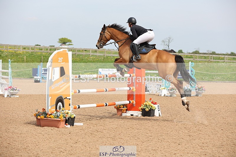 240511A-145021-14437 - Cls 36 National 1.30m Open