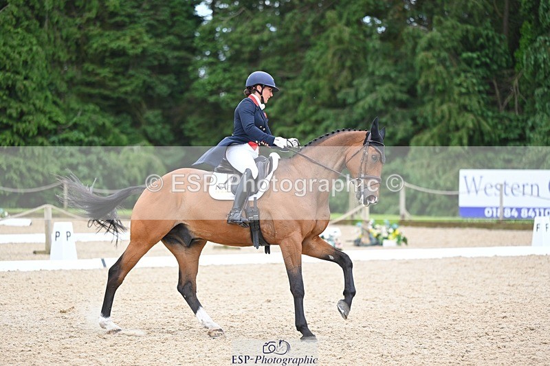 240524-114119-08981 - 520-LONDON_52-Laura_Collett