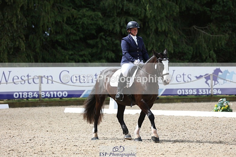 230812-112144-03744 - Cls 5 Novice Bronze 11.15 to 12.50 break