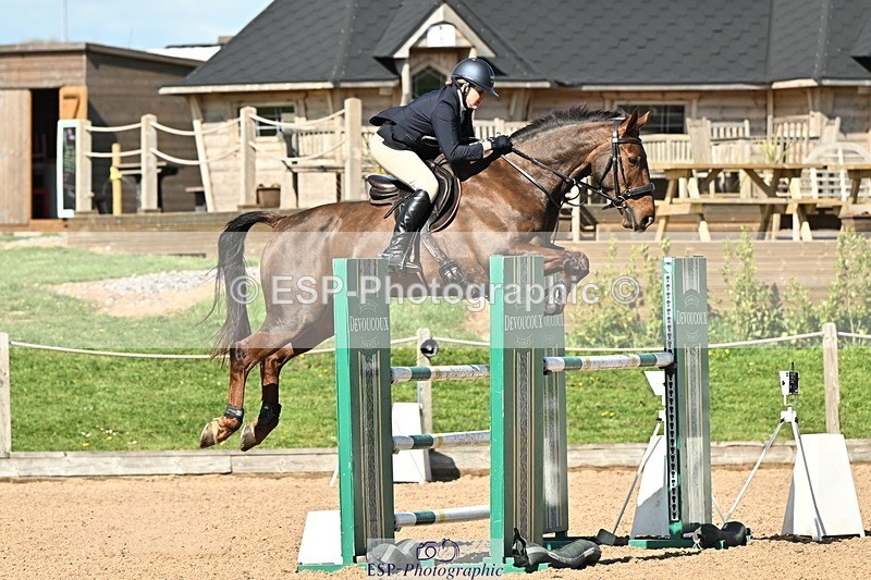 250416-153100-01775 - Cls 6 Foxhunter and 1.20m