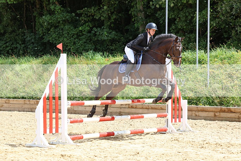 3E7A0465 - Class 9: Senior British Novice/90cm open
