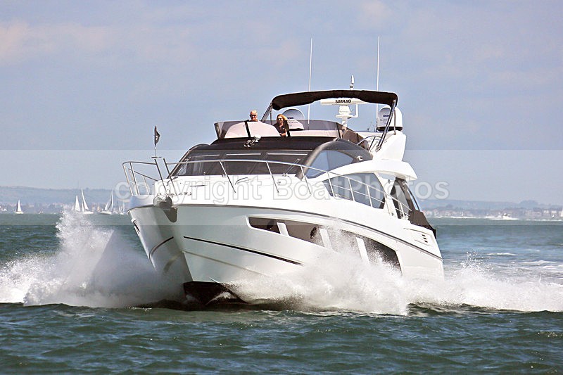 160806 OPTIONS Y92A0914 - Flybridge Cruisers