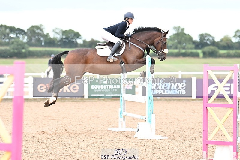 250820B-135842-00843 - Cls 6 Foxhunter and 1.20m Open