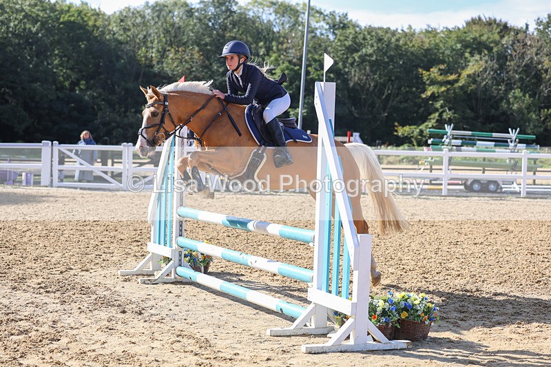 3E7A8322 - Class 4: Pony British Novice/80cm Open
