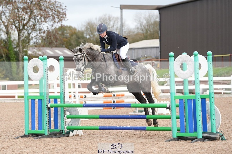 251026-121014-02335 - Cls 4 Pony Winter Novice + 80cm Open