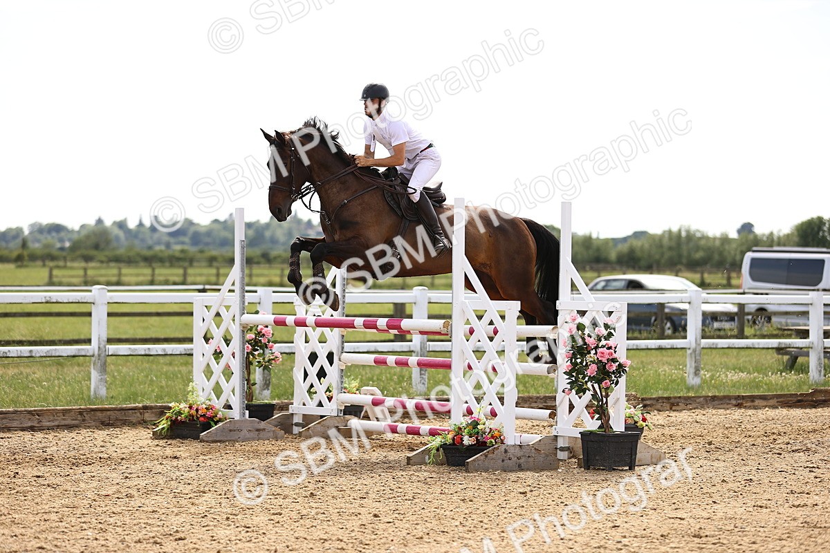 SBM_005157 - Class 12 - 1.15m Open (Members Cup)