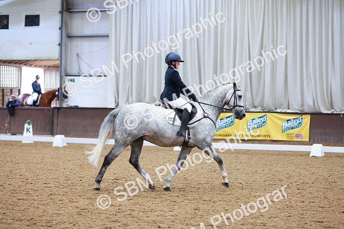 SBM_001041 - Class 12 - Novice 2