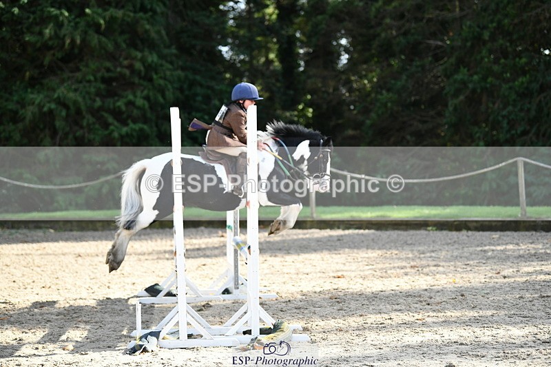 251004A-152229-01804 - Classes 8 & 9 70cm