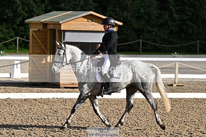 241023-150203-00456 - 107-Simon.Grieve-BEST.ESCAPADE