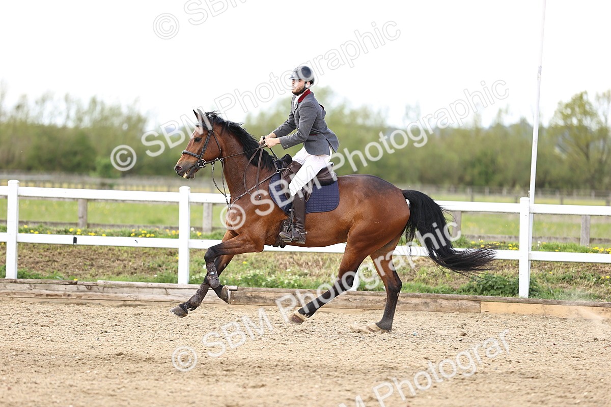 SBM_004040 - Class 17 - Senior Newcomers - 1.10m