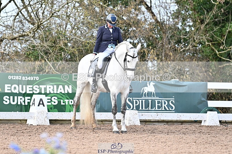 240218A-130648-07531 - 120-PAULA.LEE-Deseado.Santo