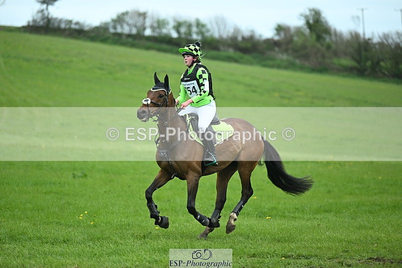 250419-142039-11716 - 754-Caitlyn.Faull-HAY.THERE.MONA