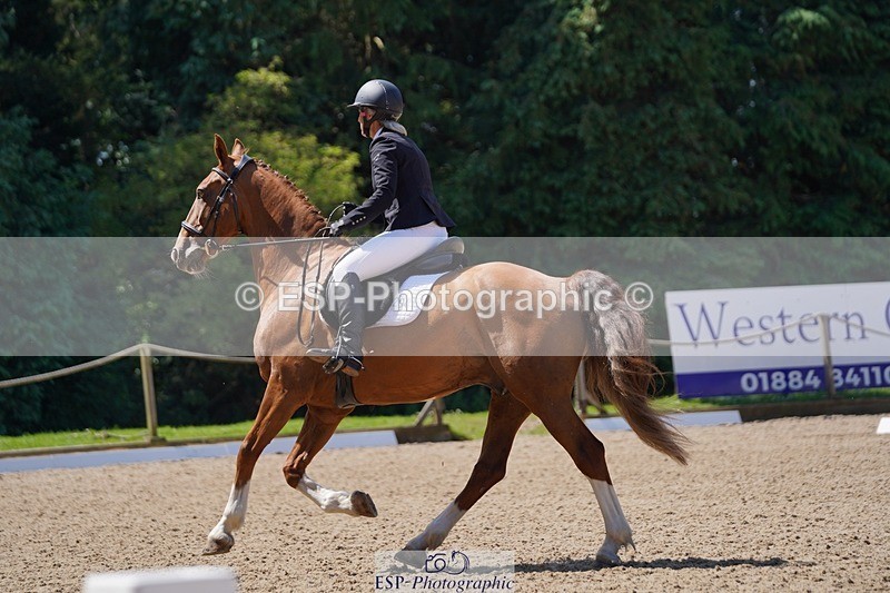 240719-114456-01260 - 294-Aida_Molineux-Hilfiger_II