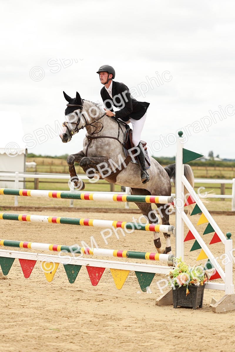 SBM_018129 - Class 21 - Senior Newcomers Championship 2d Rd