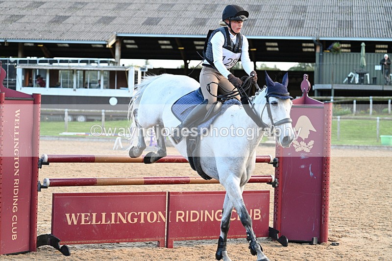 WJ7_6483 - Time 16:55 to 17:11