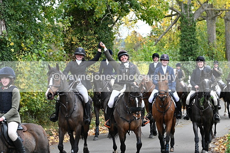 WJ7_7226 - Walk Home..