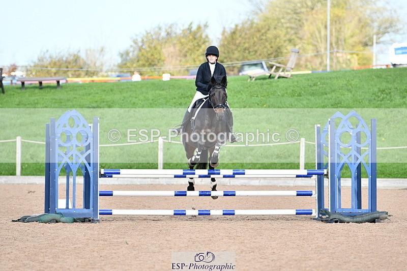 241026A-120006-01100 - SAT Cls 26+27 Club and Schools 90cm