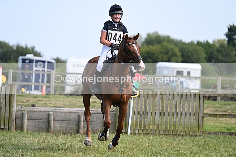 WJ7_7989 - 80cm XC Time 15:07 to 15:25