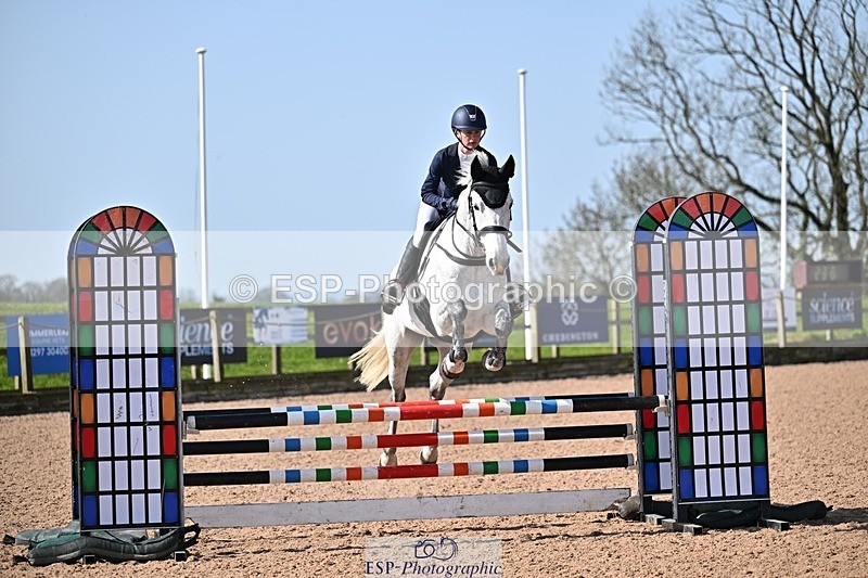 260408-105924-00284 - Cls 2 British Novice and 90cm