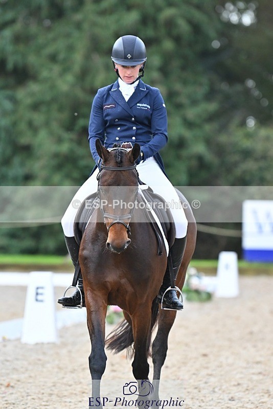 231019-151444-04731 - 133-FOXENHOLE-Laura.Elliott-DR