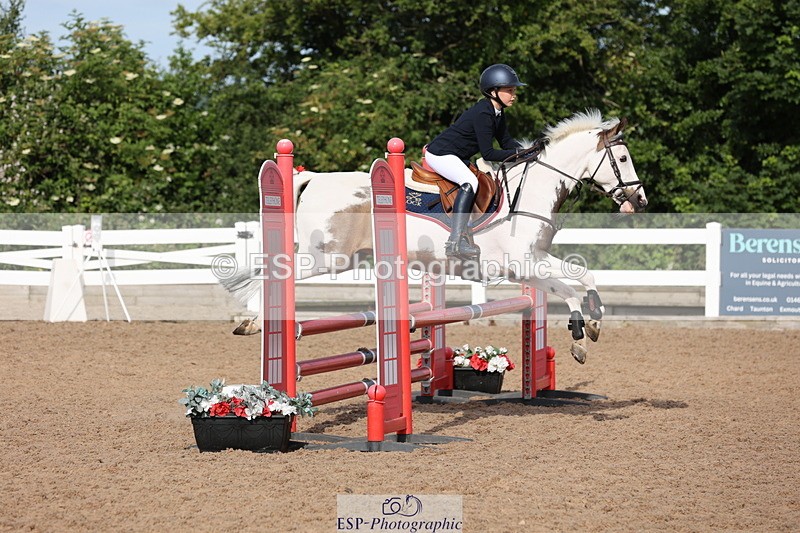 240629A-085820-02786 - Cls 16 British Novice and 80cm Open