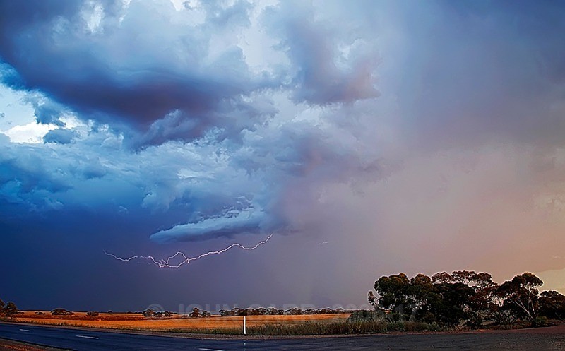Lucky Strike - LIGHTNING TRIGGER PHOTOS